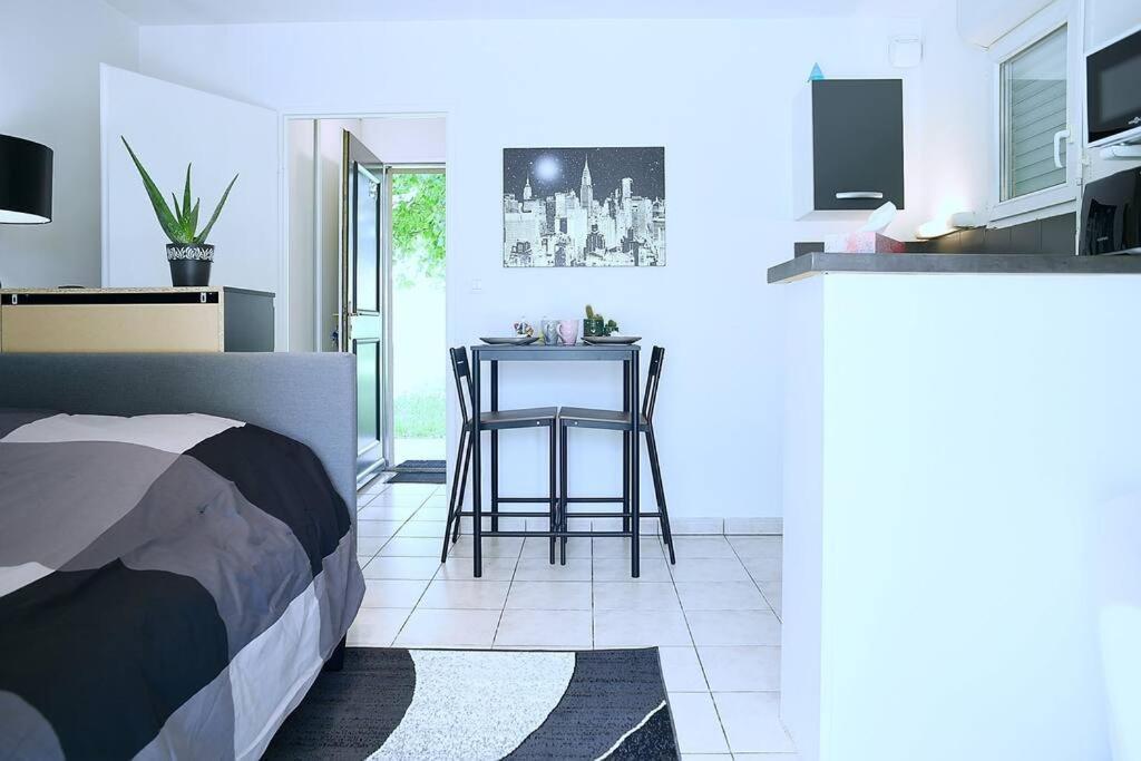 Leguevin Studio Fonctionnel A Proximite De Toulouse מראה חיצוני תמונה